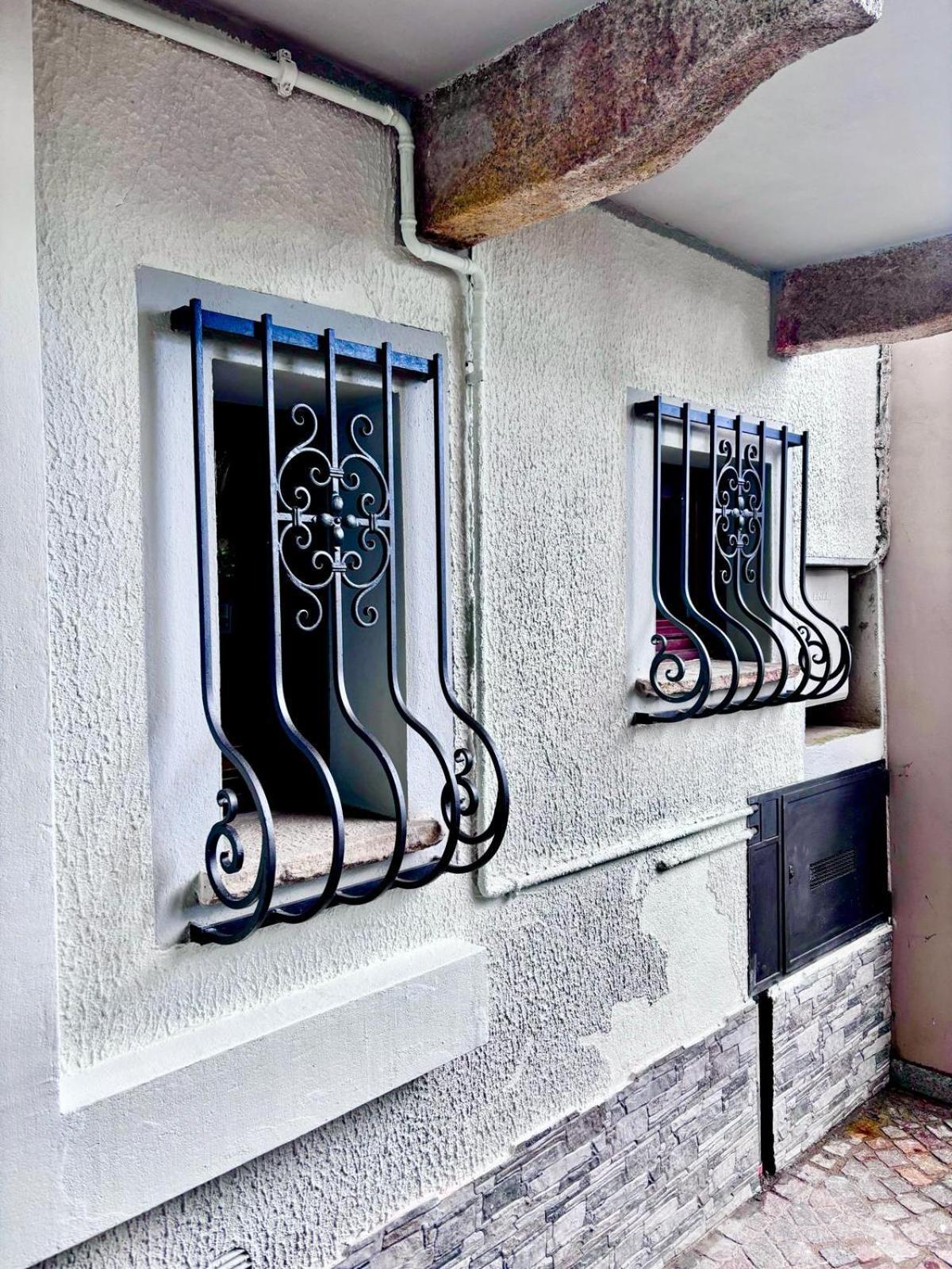 Vittoria Holiday House - Tulip Apartment And Tulip Room Стреза Екстериор снимка